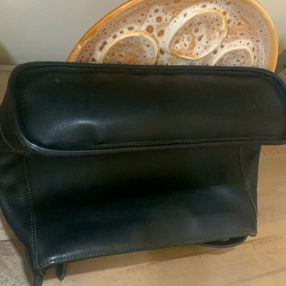Vintage Coach Black Leather Shoulder Bag Excellent Condotion - Picture 7 of 14